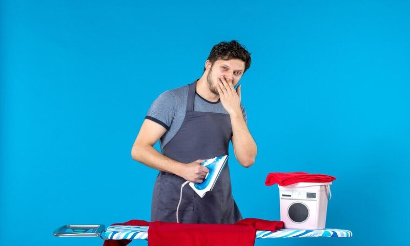 Dry Cleaner Job in Grande, Canada